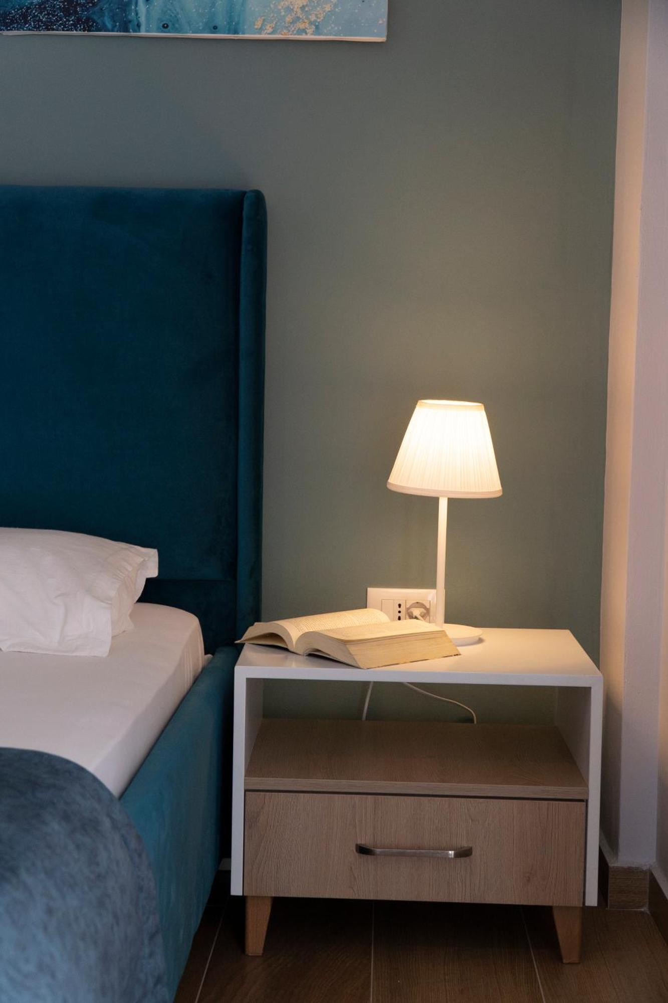 סרנדה Memories Apartments מראה חיצוני תמונה